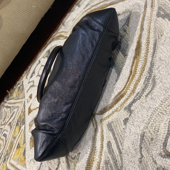 💕 Salvatore Ferragamo Italian black leather large satchel BW-21 5370 gorgeous💕 - Picture 6 of 14